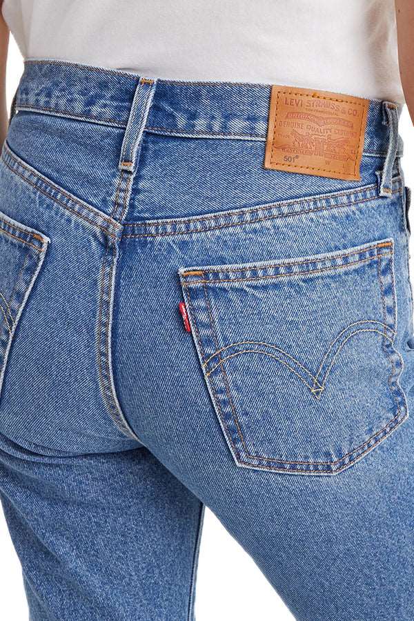 501® Levi's® Crop Jeans