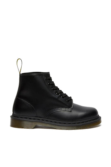 101 smooth leather ankle boots with black stitching